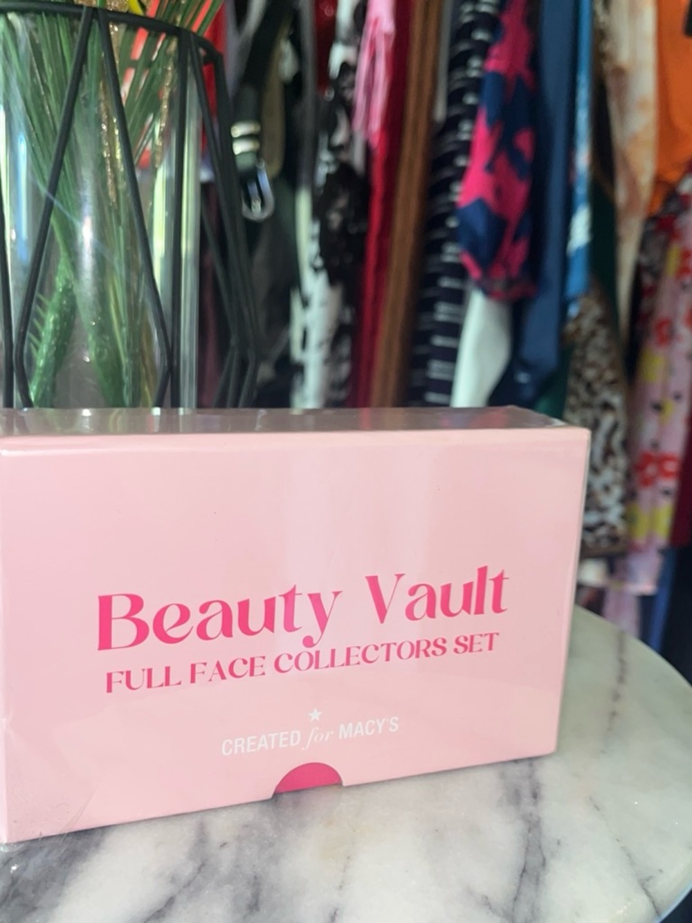 Macy's Beauty Vault Full Face Collectors Set - Pink
